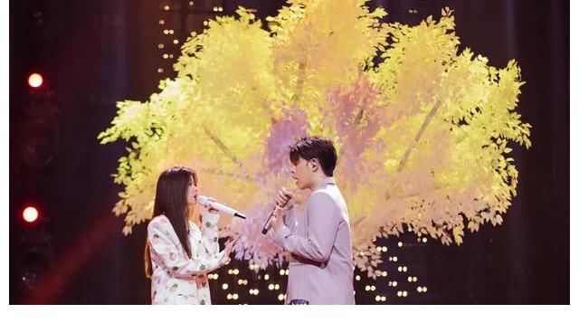 邓典果|《说唱听我的2》尤长靖邓典果嗨翻全场 龚琳娜国风trap演绎新说唱