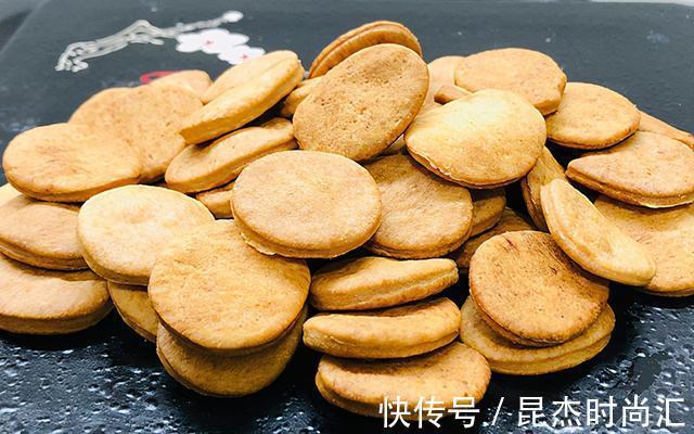 边角料|嘴馋来点薄脆饼，小时候常吃，酥香脆爽，简单方便，还是儿时味道