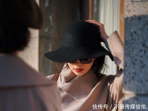 贝雷帽|三木真的绝了,大衣配贝雷帽,高级感爆棚,冬季跟她学穿搭准没错