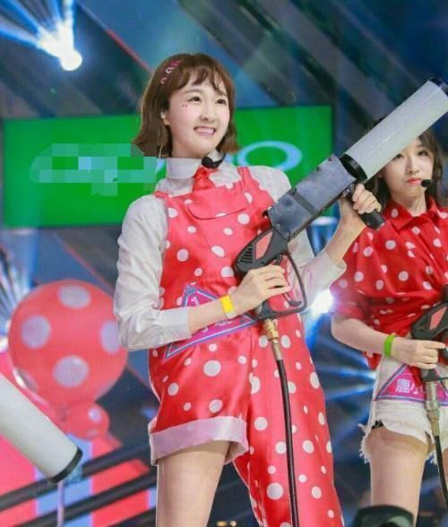 能让王一博一直温柔的女孩,时隔两年,王一博依旧对她没有免疫力