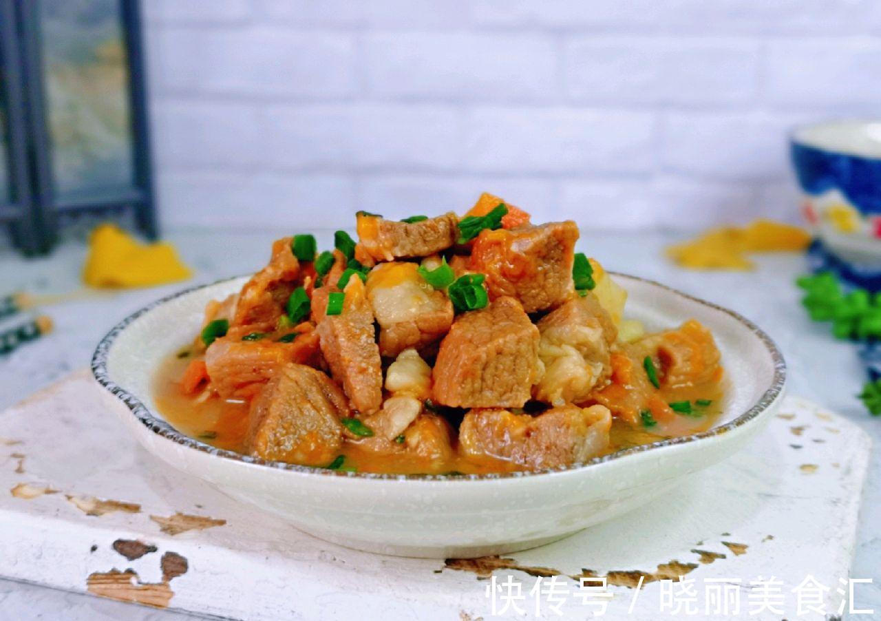 一锅暖暖的番茄炖牛腩，滋补有营养，番茄浓郁牛腩鲜香