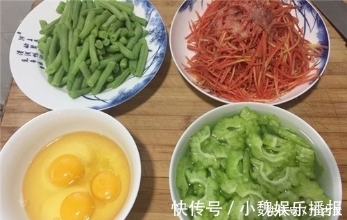 豆角|下班回家炒了四道家常菜，难怪妈妈总担心我在外面吃不好