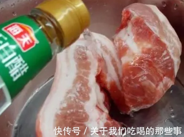 无论什么肉,就算冻得再硬,学会这个方法,10分钟解冻,口感鲜嫩