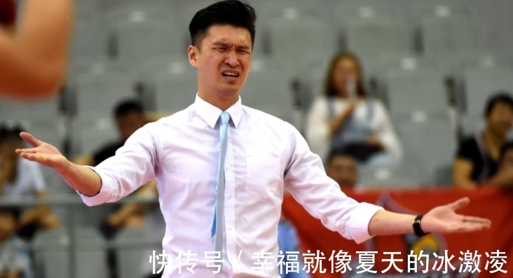 同曦|反其道而行之!霍楠顶薪签上海弃将,同曦下赛季或养老?