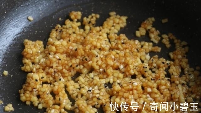 平底锅|自从学会这懒人早餐，我家三天两头就吃，每次上桌女儿5分钟吃光