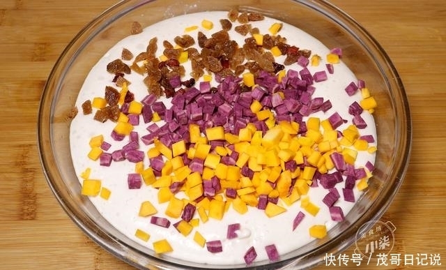做法|南瓜紫薯发糕做法,搅一搅,出锅不塌陷不回缩,比油条包子都好吃