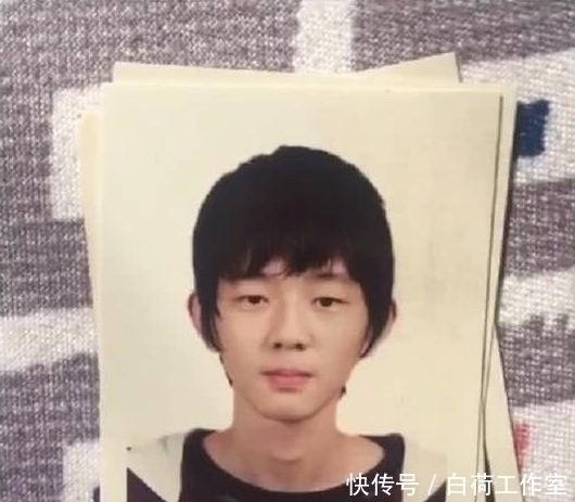 奇闻|奇闻:男子晒自己初中到大学毕业的照片,变化惊人:成功逆袭男神