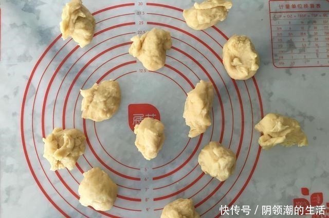 老少皆宜|这种饼比面包好吃,不加一滴水就能做,超级松软