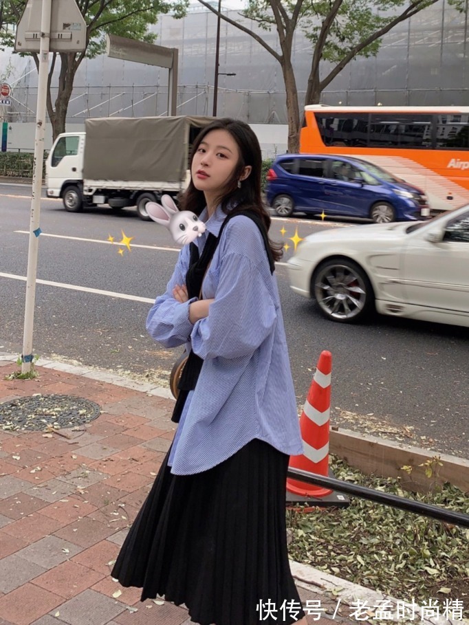 白色裙|百褶裙,好看又好搭,教你解锁花样穿法