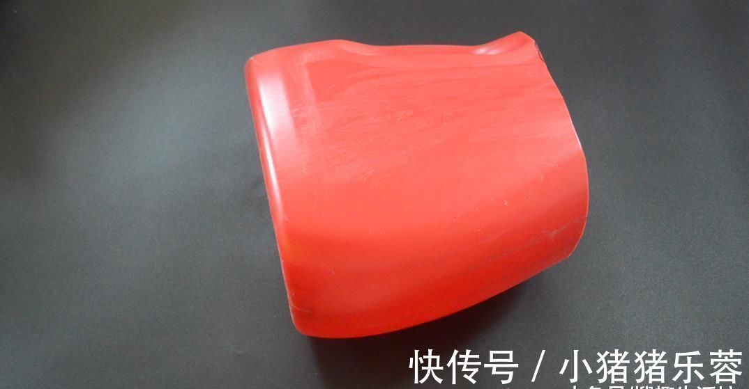 瓶子|洗衣液瓶上粘一个吸盘挂钩, 10个人里9个都需要, 简直太实用了