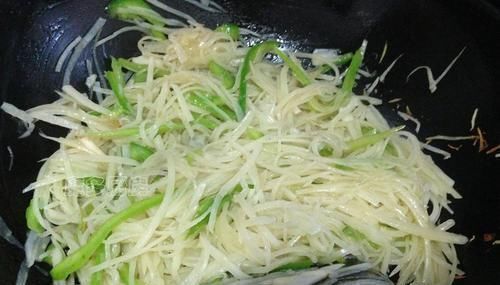 皮蛋|开餐馆的小姨告诉我，在外头吃饭，这3道菜千万别点，“脏”