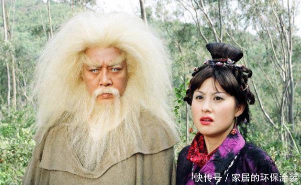 周芷若杀人夺刀,谢逊明知却为何不拆穿她?谢逊这招真高明!