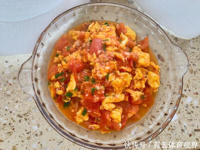翻炒均匀|《中餐厅》林大厨的番茄炒蛋上热搜,是该先放番茄,还是先放蛋
