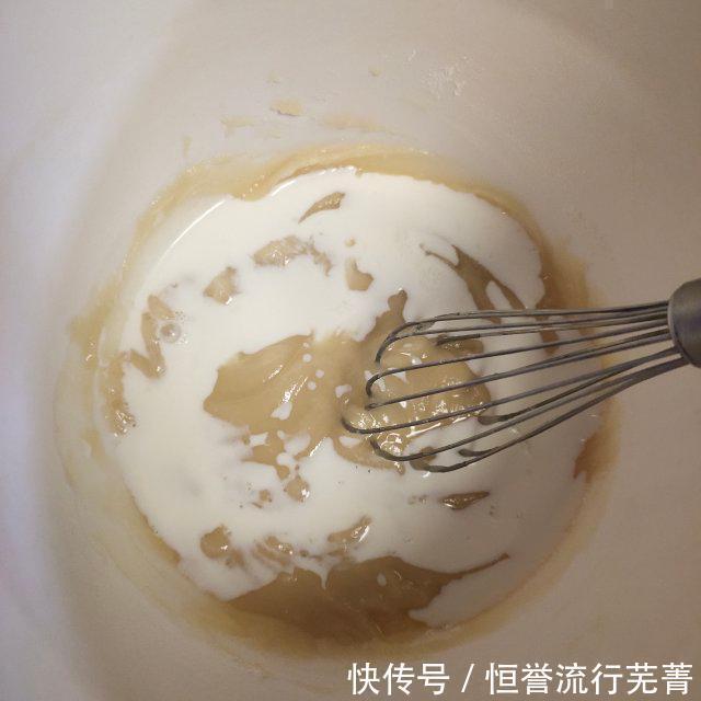 咸蛋|咸蛋黄戚风蛋糕,柔软可口,十分好吃