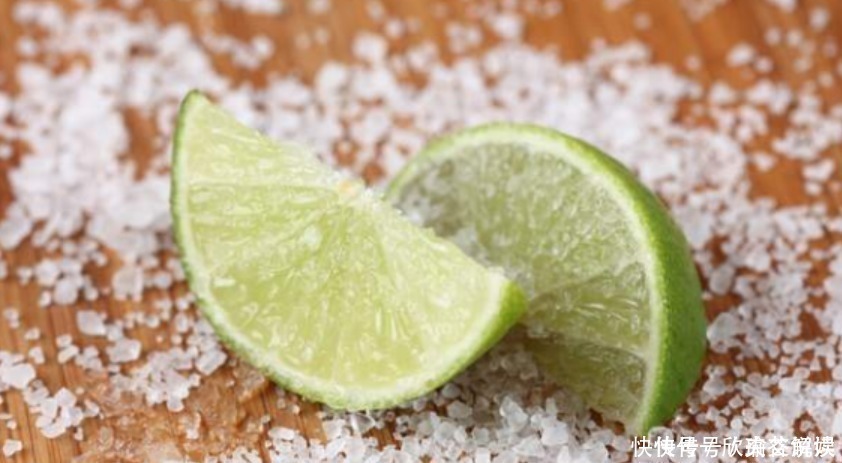 小苏打|常见的4种错误的除黑头方法,奉劝:不要再用了,越除黑头越多