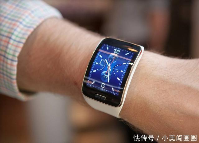 员工|领导问你的手表多少钱时,低情商的人侃侃而谈,高情商的人这样答