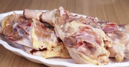  好吃|下酒菜别再吃花生米了，10块钱能买一兜，比花生米好吃