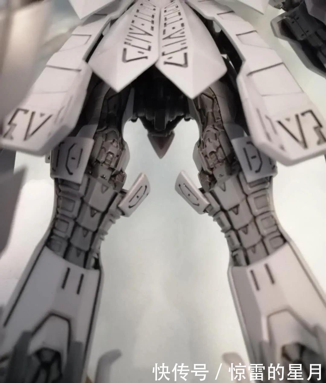 白模|高达模型秀带着GK白模来屠村,就问一句后浪们可怕不可怕!