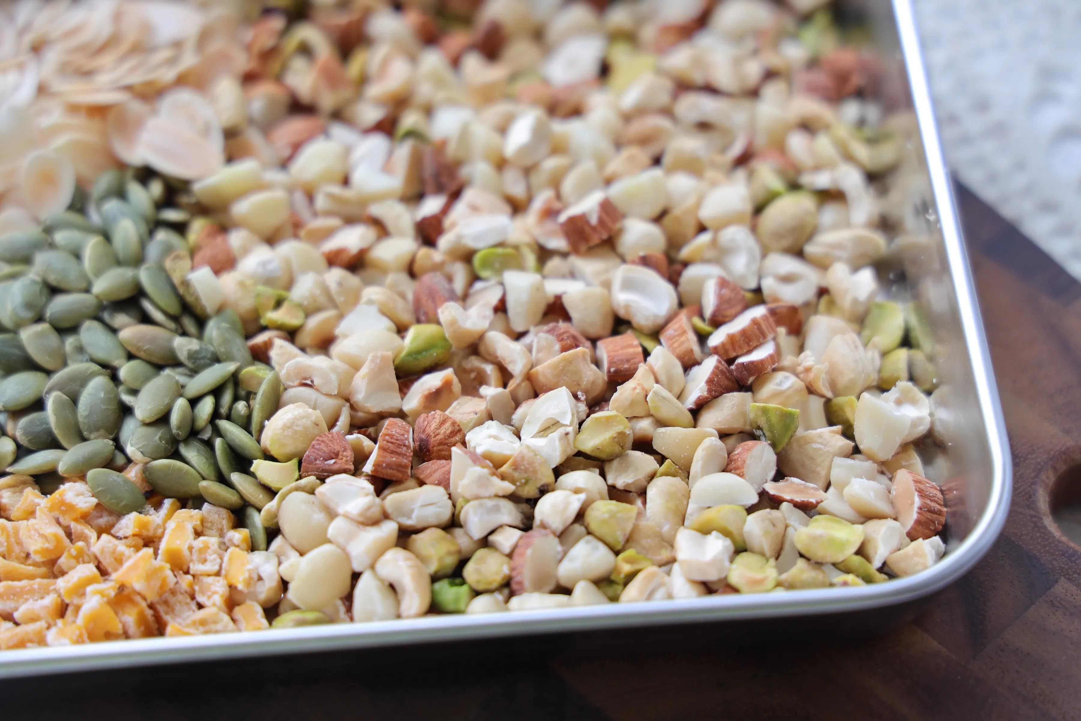 馅料|火爆全网的花生月饼，搭配豪华的五仁馅料，吃一口就停不下来