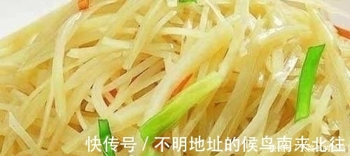 翠儿|炒土豆丝时,到底是泡水还是焯水,很多人做错,难怪土豆不香脆