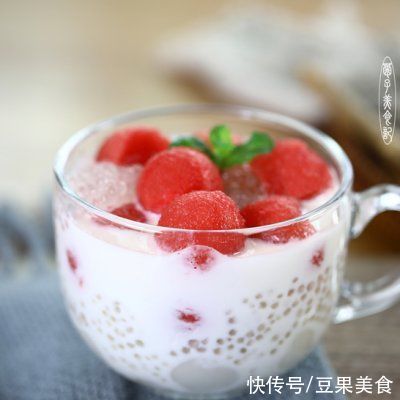 西米|#一勺葱伴侣，成就招牌美味#?珍珠丸子西米露?