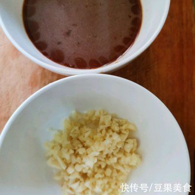家常蒜香|#不容错过的鲜美滋味#家常蒜香红烧茄子