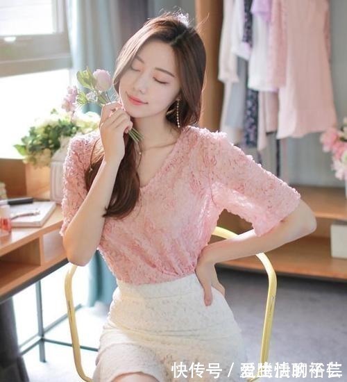 时尚姑娘们 成熟风格短裙穿搭,精致又柔美,展现出优雅自信的美。