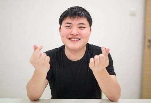 暗示|UZI更改韩服ID暗示要复出?玩家热议加入IG的可能性,万千狗粉泪目