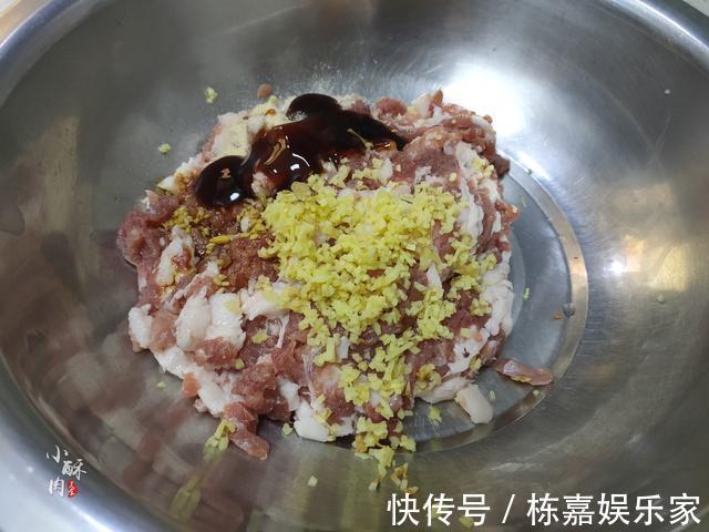 鲜嫩|饺子想要好吃，调馅是关键，饺子店老板教你调馅技巧，鲜嫩多汁