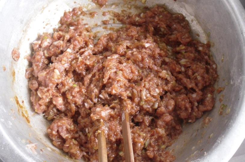 香气扑鼻|调肉馅去腥，用料酒大错特错，多做2步，肉馅无腥味，又香又嫩