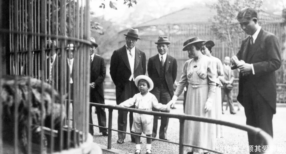 日本|关于明仁天皇的三十件事里,这件最让日本民众开心