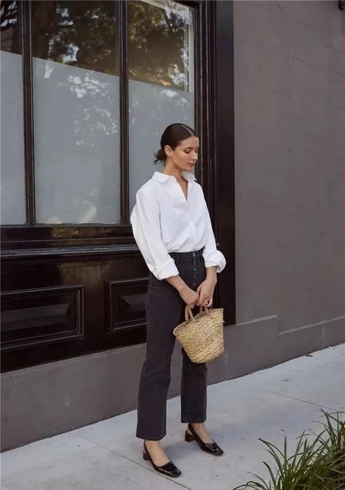 春季也太适合“大女人风”了，掌握这几个小技巧，轻松穿出大气场