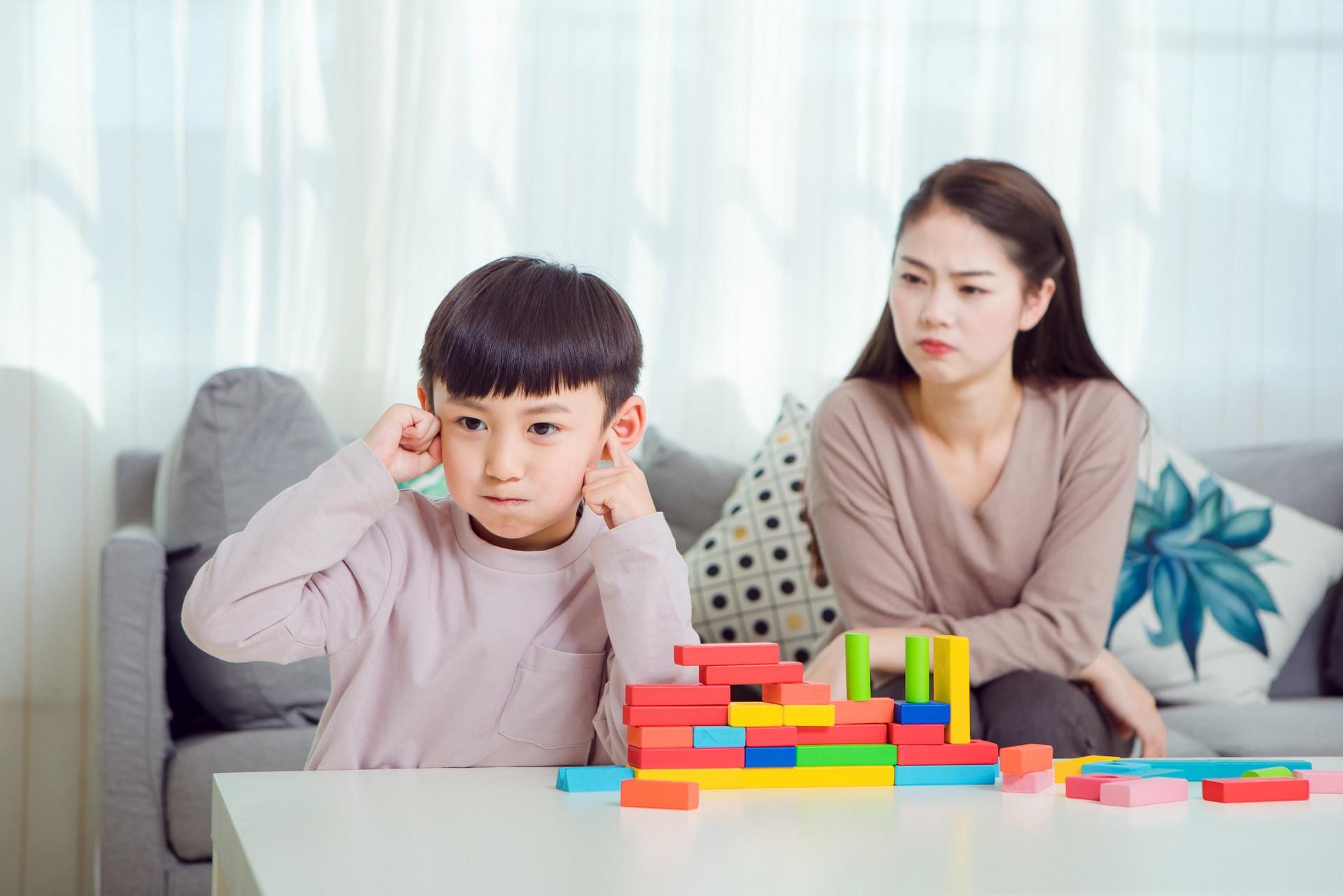 入睡|成年人熬夜伤害大，婴幼儿睡不好危害是成人的两倍，三招教你改善