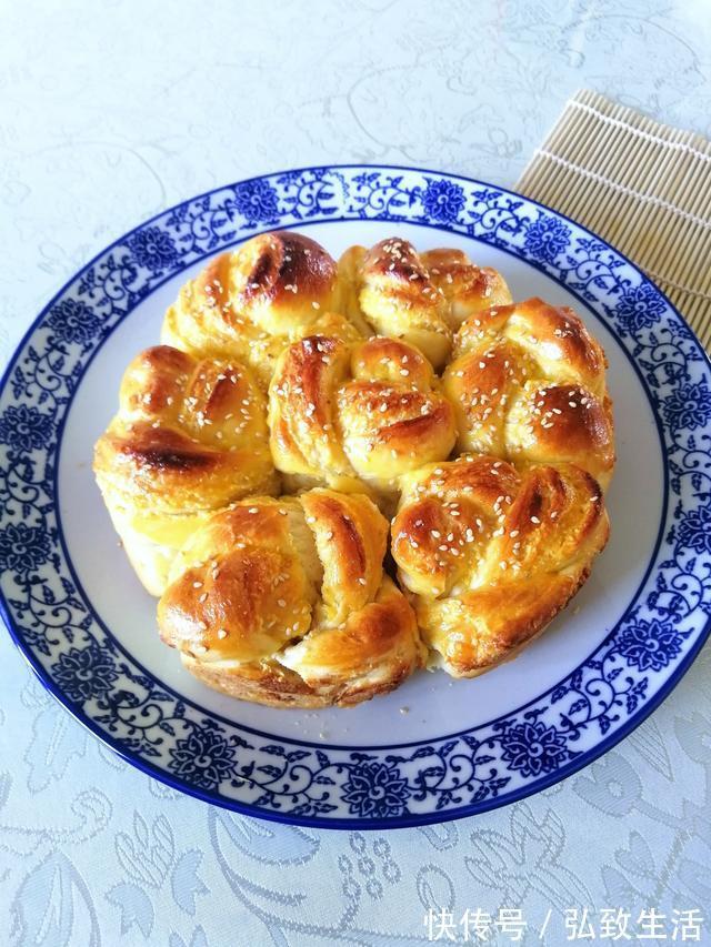 面包新做法，不揉手套膜，简单快速，外酥里软，人人都会做的面包