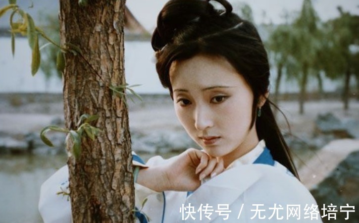 贾府&刘姥姥曾直夸惜春是“天仙下凡”,为何见到黛玉时却吝啬了起来?