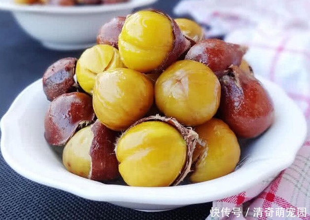 煮板栗,直接水煮是大错!多加1步,个个自动开口,好剥壳不粘皮