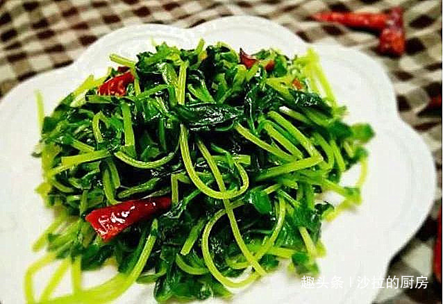 维生素e|少吃肉多吃此菜，5块钱1斤，排毒养肝，改善视力，熬夜者多吃好