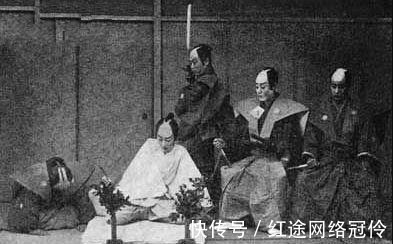 老头|日本武术国手看不起中国功夫,让一个瘦老头几拳打半死