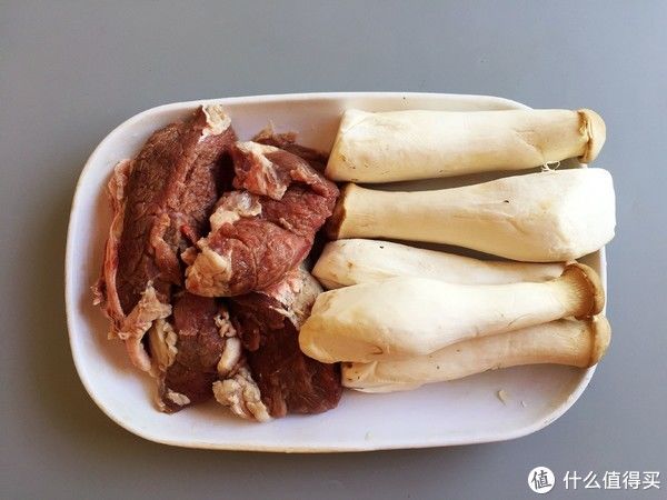 明日冬至,这2样菜一起炖一锅,鲜香滋补又美味,暖身补气不怕冷