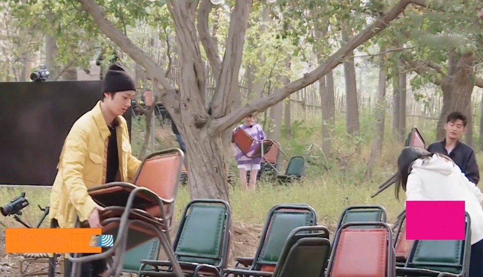 节目|《亲爱的客栈》下期未播先火,迎来00后最爱偶像,一来就不停干活