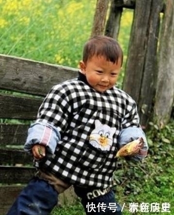 一日三餐|把妹妹托付给乡下的姥姥,把哥哥给乡下奶奶,几天后,妈妈笑喷了