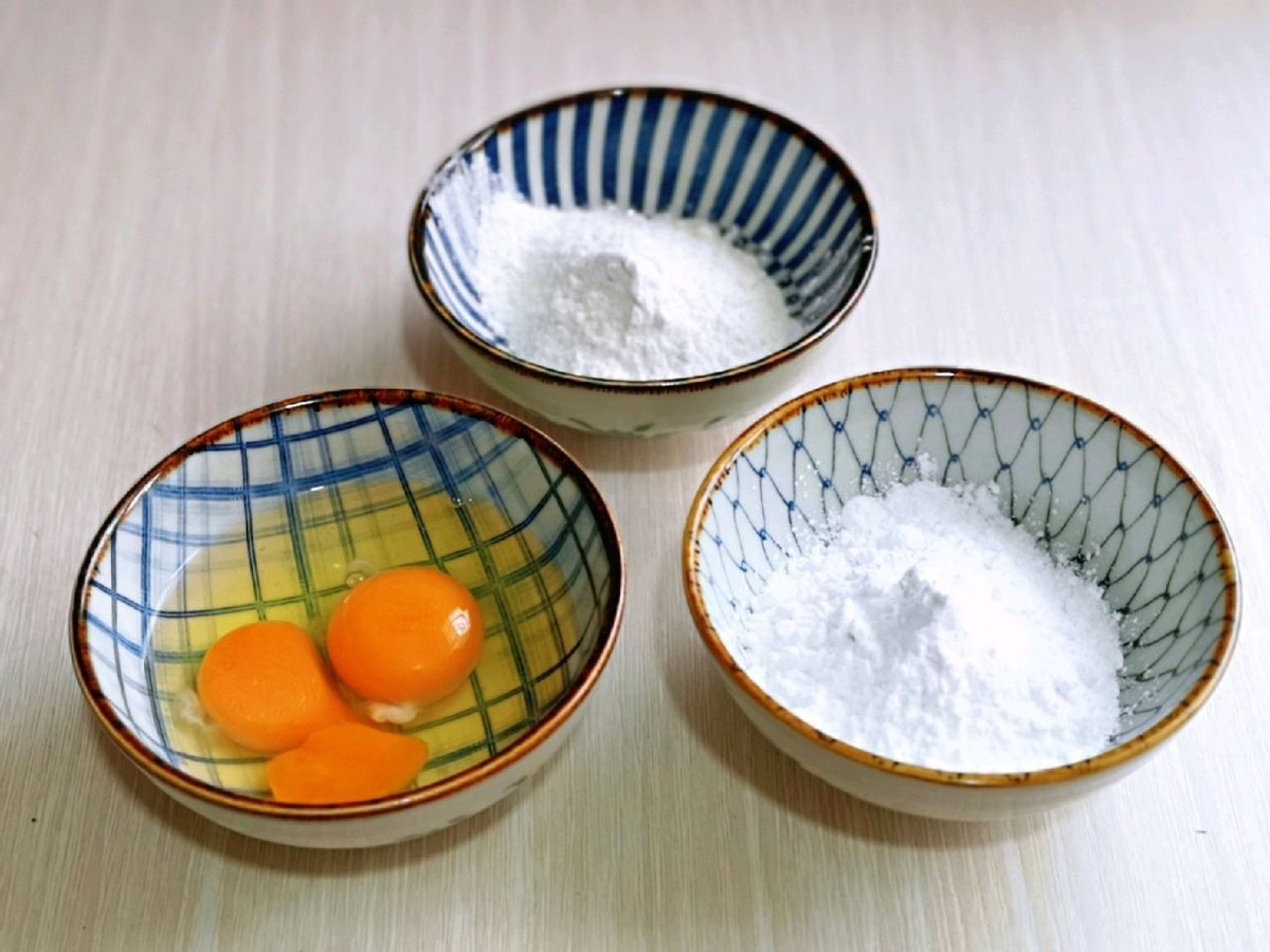 金针菇炸着吃，大人小孩都喜欢，酥脆可口，怎么也吃不够