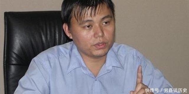 公务员@公务员里最成功的作家:一书封神,3年赚4100万,今成处长