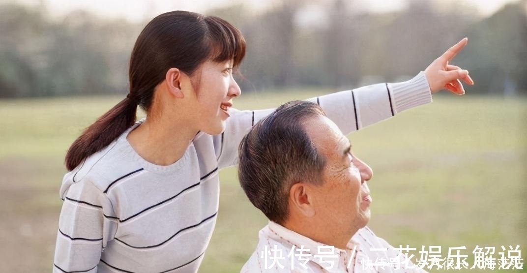 父母|“新型孝顺”正强势袭来,多数儿女苦不堪言,父母却认为理所当然