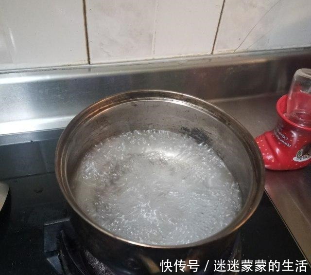 红烧狮子头，肉香四溢，美味下饭