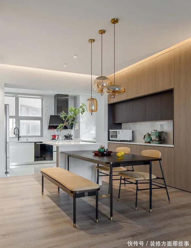 端景柜|153平现代风设计端景柜打破墙柜沉闷感,收纳美观两不误