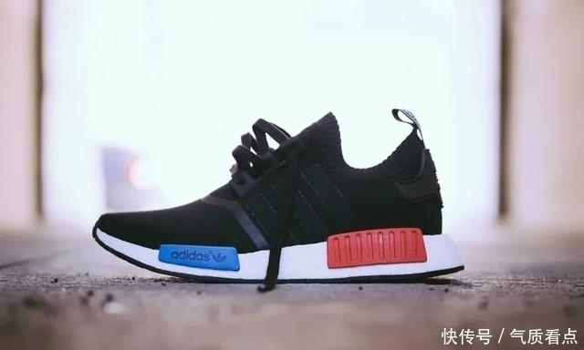 re库里8与跑鞋共底的设计，究竟是创新还是失误？