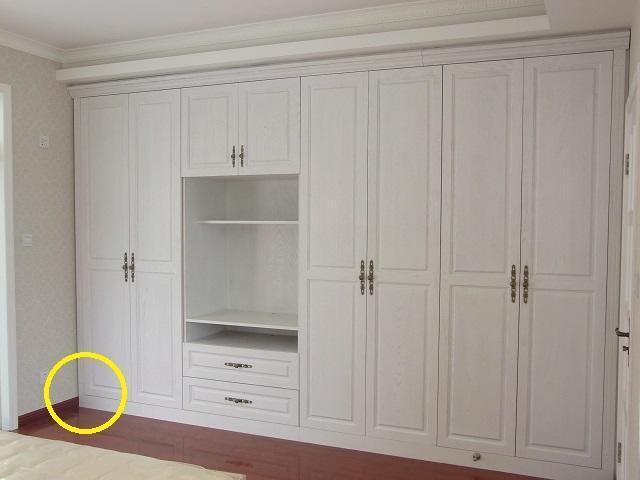 踢脚线|衣柜后面要不要装踢脚线我家装错,柜子都发霉了