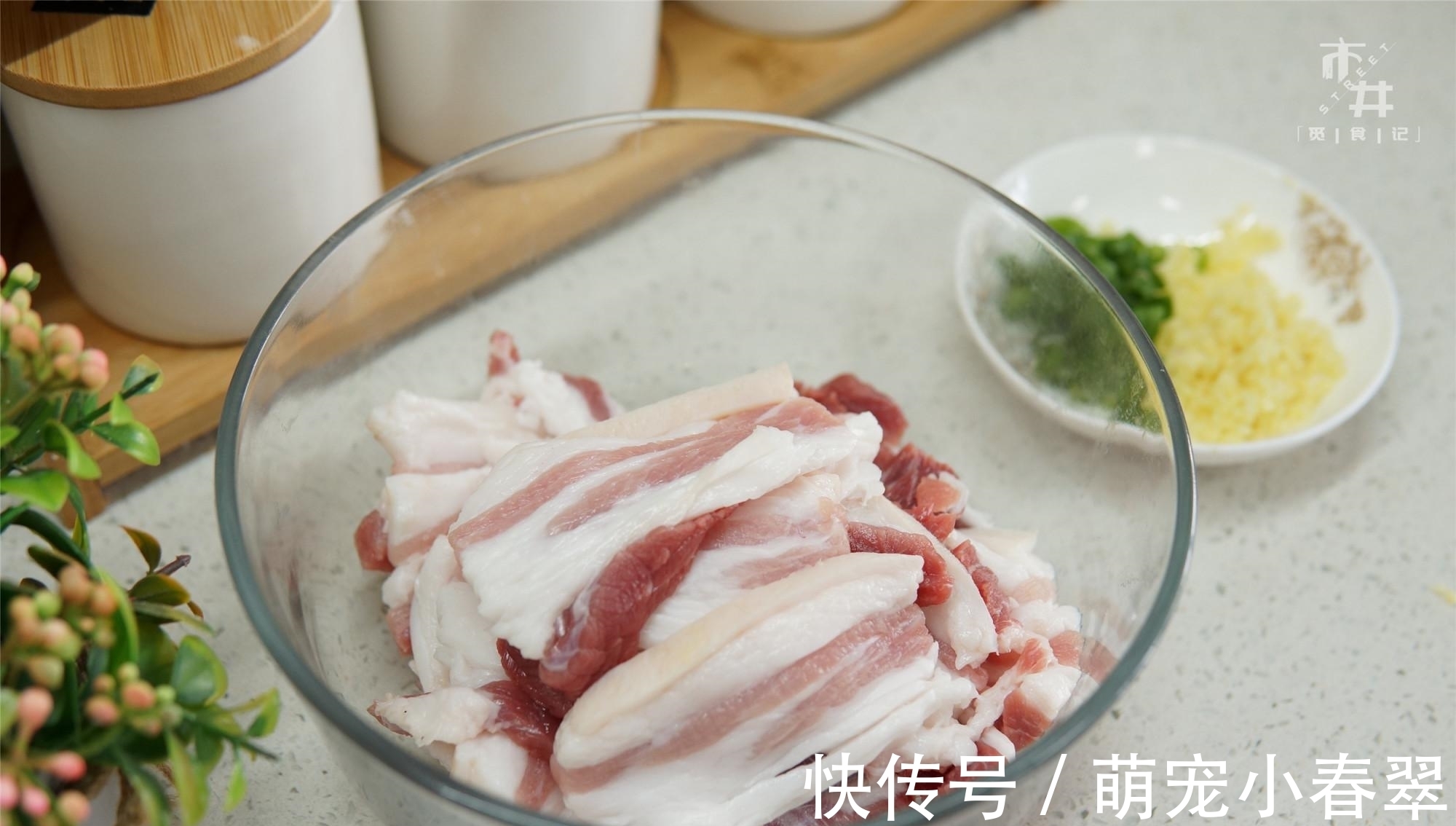 湿润状|做粉蒸肉，老一辈传下来的3个窍门，五花肉酥烂不腻，米粉不夹生