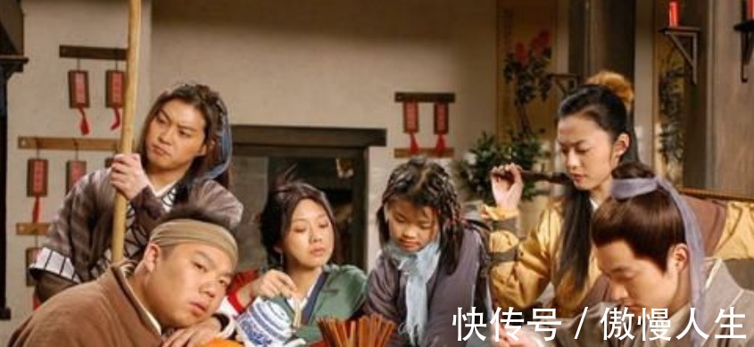 一顿饭&古人吃完饭放下碎银就走,为啥店小二不清点,反而热情送客呢